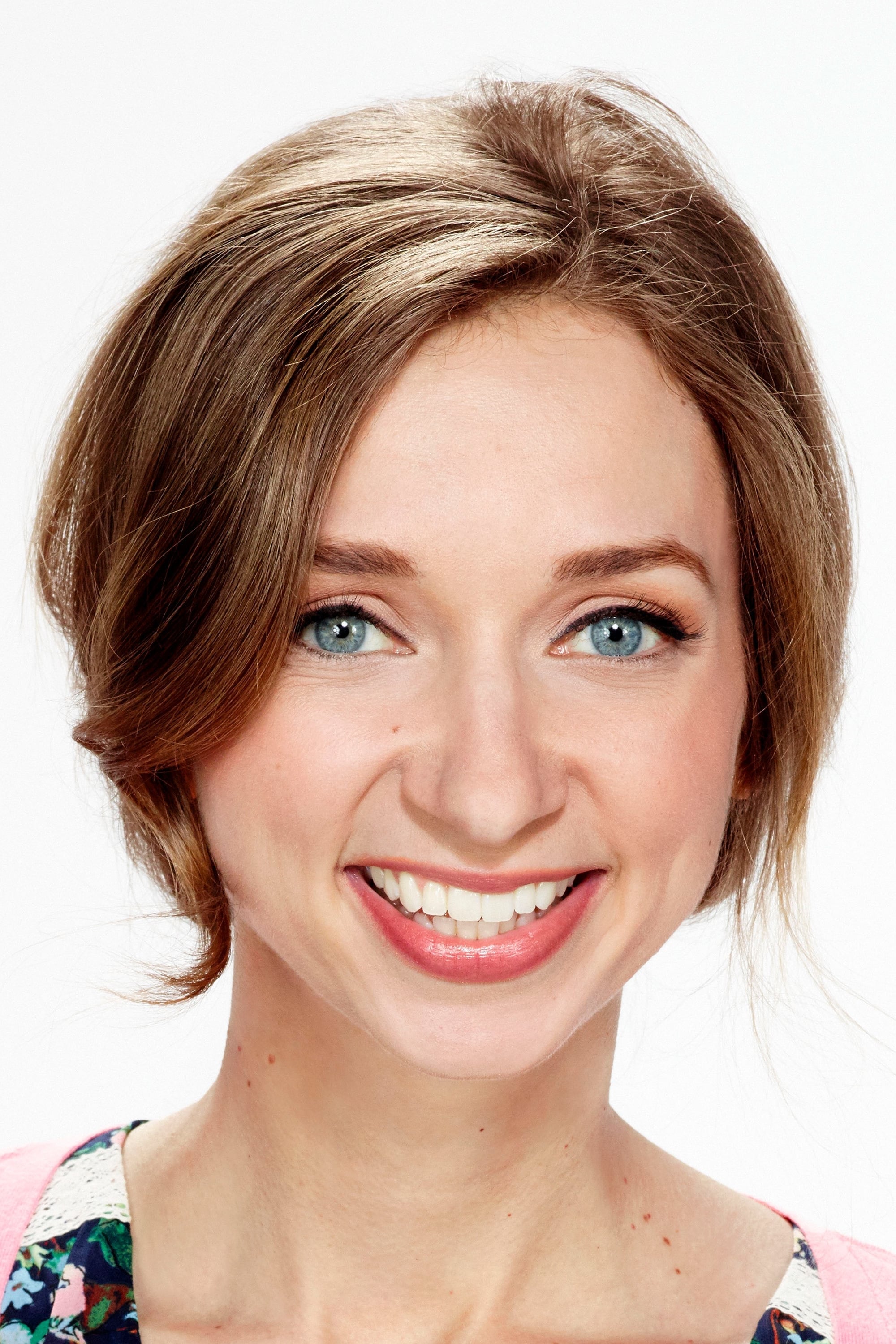 Headshot of Lauren Lapkus